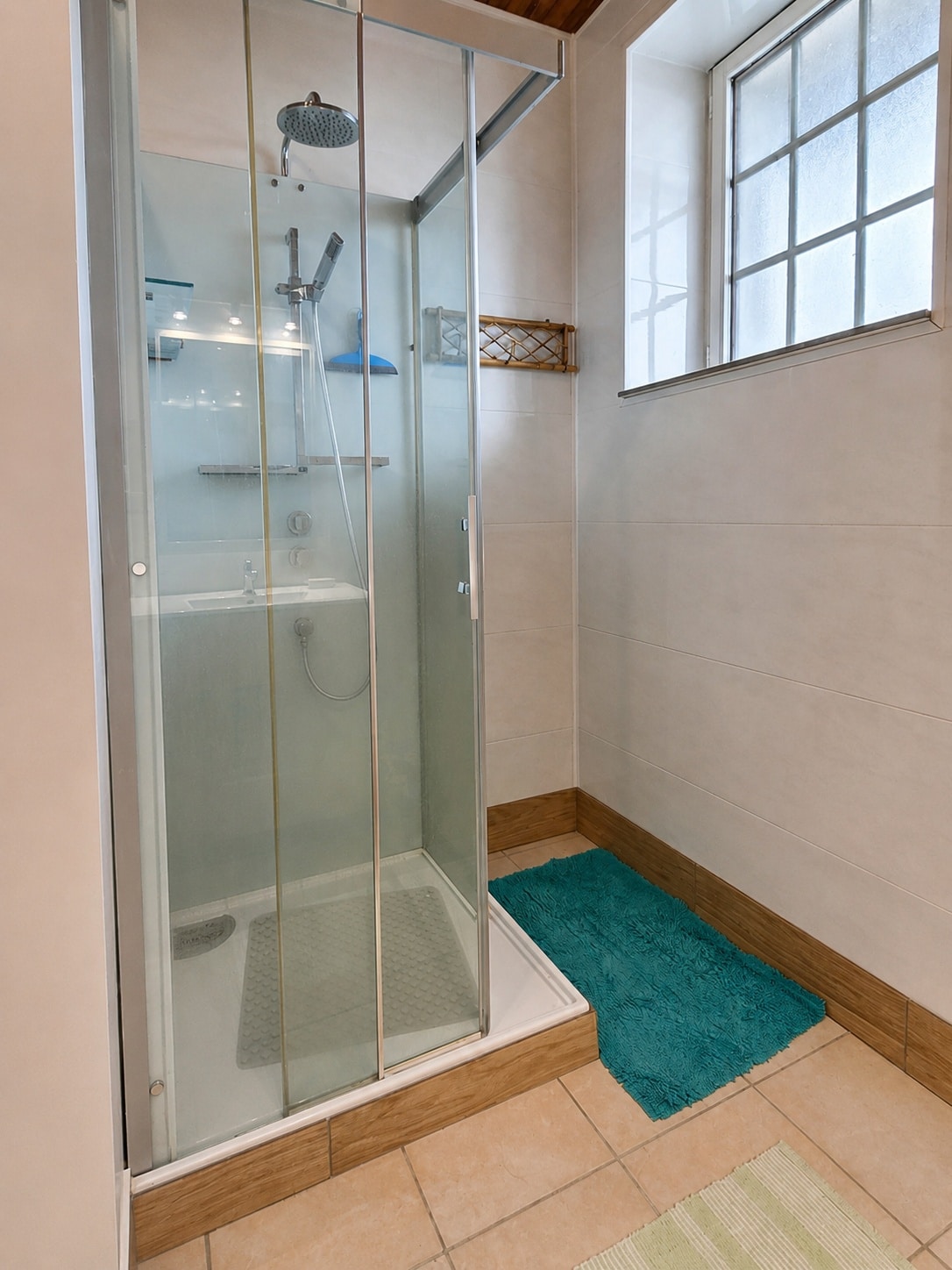 la_jarrige_salle_de_bain_rez_1